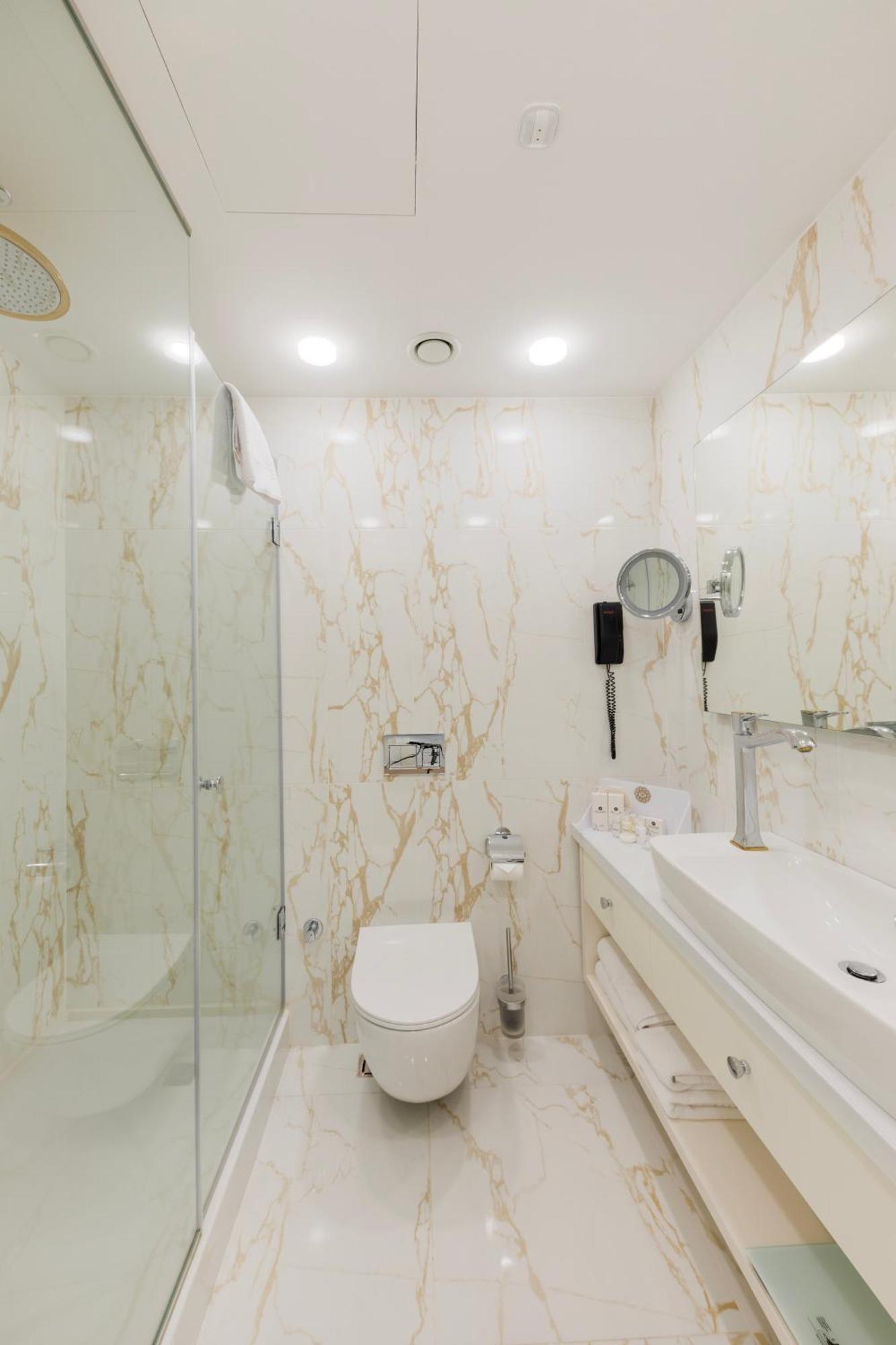 Hallmark Hotel & Spa Истанбул Екстериор снимка