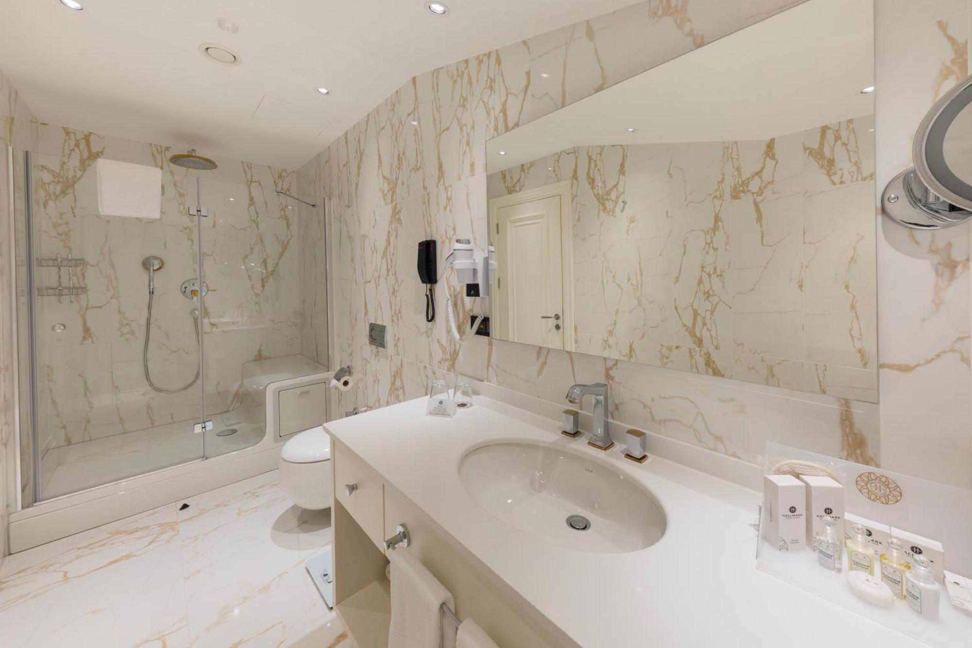 Hallmark Hotel & Spa Истанбул Екстериор снимка